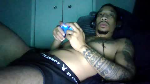 Snapshot of bigdickmarixxx chatting on 11.18.25 bigdickmarixxx online show from 11.18.25