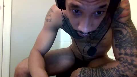 Snapshot of bigdickmarixxx chatting on 12.20.25 bigdickmarixxx online show from 12.20.25