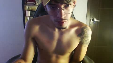 Snapshot of bigdragonboy chatting on 04.23.26 BigDragonBoy online show from 04.23.26