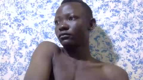 Snapshot of bigfeet9999 chatting on 11.04.25 Ask in pvt online show from 11.04.25