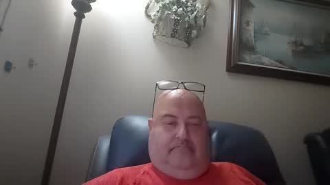 Snapshot of bigfuzzyteddybear chatting on 05.17.26 bigfuzzyteddybear online show from 05.17.26