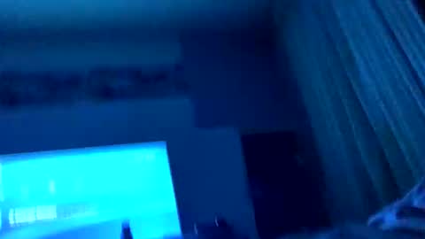 Snapshot of bigguy189613645 chatting on 11.12.25 bigguy189613645 online show from 11.12.25