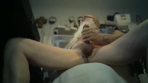 Snapshot of bigjeff01 chatting on 11.18.25 bigjeff01 online show from 11.18.25