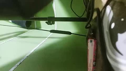 Snapshot of biglongboycock2001 chatting on 09.30.25 BigBoy online show from 09.30.25