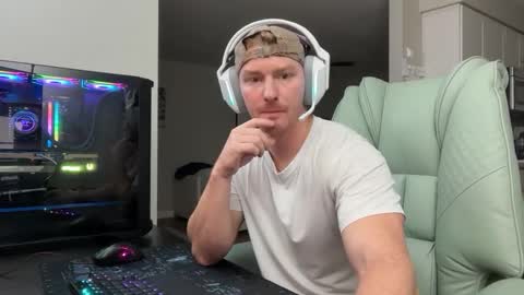 Snapshot of bigmcr1 chatting on 10.13.25 Nick Barker online show from 10.13.25