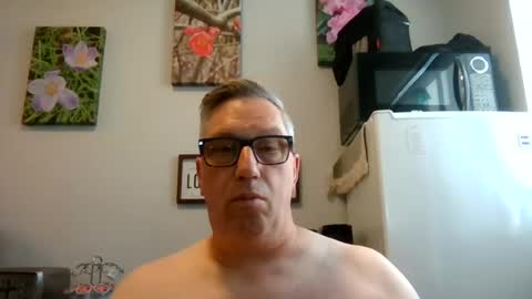 Snapshot of bignhard_69_ chatting on 06.12.26 bignhard_69_ online show from 06.12.26