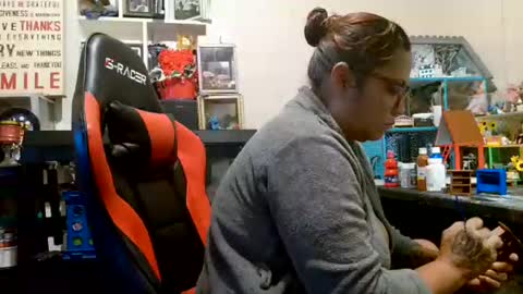 the Mini mami online show from 11.22.25