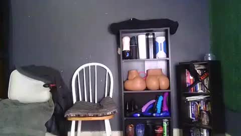 Snapshot of bigpussypump chatting on 02.24.25 bigpussypump online show from 02.24.25