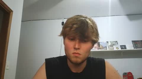 Snapshot of bigskinnyboyshh chatting on 04.27.26 bigskinnyboyshh online show from 04.27.26