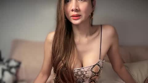 Snapshot of bigsurprise4u chatting on 12.11.24 Yna online show from 12.11.24