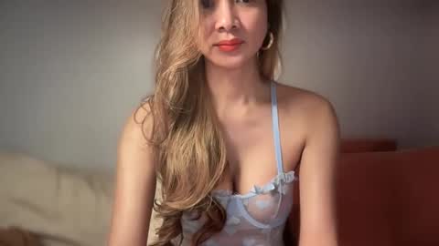 Snapshot of bigsurprise4u chatting on 01.16.25 Yna online show from 01.16.25