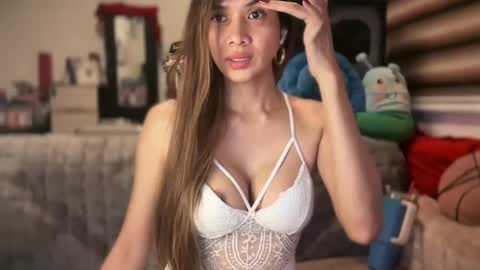 Snapshot of bigsurprise4u chatting on 02.18.25 Yna online show from 02.18.25