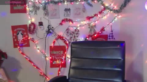 Mahogany online show from 12.31.24