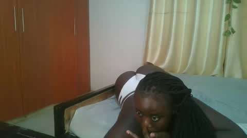 bigtits_baddie online show from 12.16.25