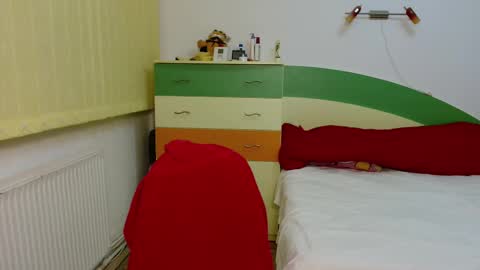 Snapshot of bigtitsclaude chatting on 02.19.25 BigTitsClaude online show from 02.19.25