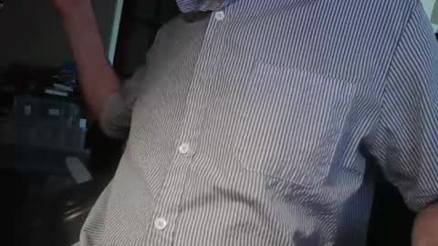 Snapshot of bigukphallus chatting on 04.19.26 bigukphallus online show from 04.19.26