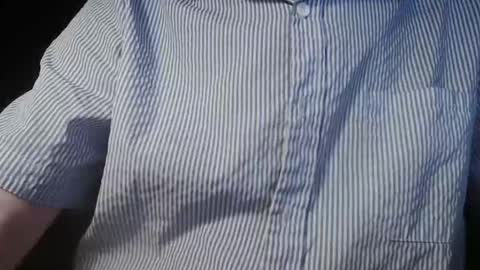 Snapshot of bigukphallus chatting on 04.19.26 bigukphallus online show from 04.19.26