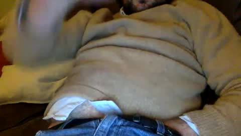 Snapshot of bigvic25cm chatting on 03.04.25 bigvic25cm online show from 03.04.25