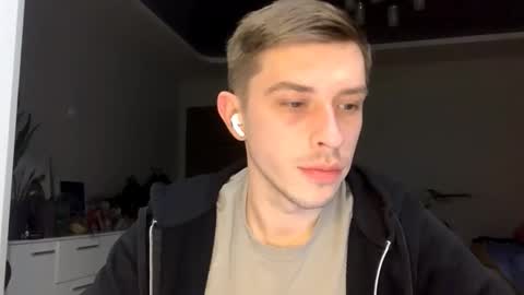 Snapshot of bigxbean_ chatting on 02.17.26 Dima online show from 02.17.26