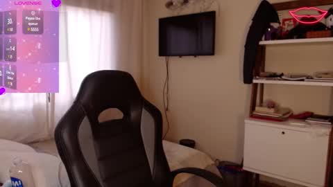 biigbooty_ online show from 12.19.24