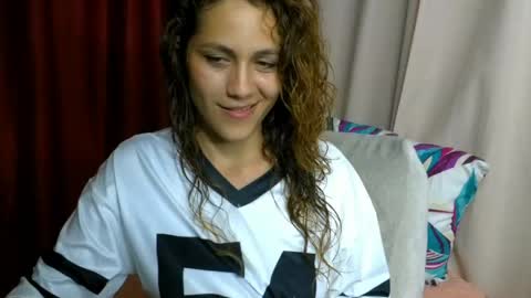 Snapshot of biki_sensual chatting on 05.14.26 hi soy natural girl biki online show from 05.14.26