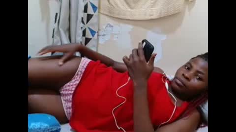 Snapshot of bilia_ebony chatting on 01.03.25 Bilia online show from 01.03.25