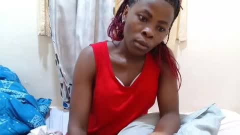Snapshot of bilia_ebony chatting on 01.06.25 Bilia online show from 01.06.25