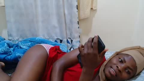 Snapshot of bilia_ebony chatting on 02.02.25 Bilia online show from 02.02.25