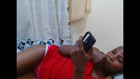 Snapshot of bilia_ebony chatting on 02.02.25 Bilia online show from 02.02.25