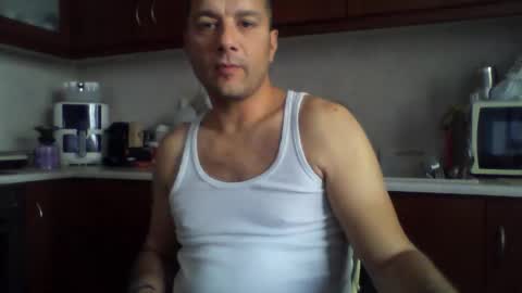 Snapshot of billos26 chatting on 05.20.26 billys greece online show from 05.20.26