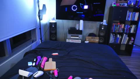 Danny online show from 10.20.25