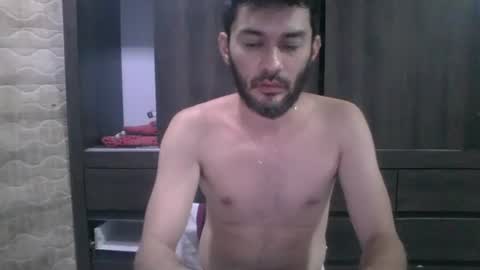 Snapshot of binhodm1 chatting on 01.05.25 binhodm1 online show from 01.05.25