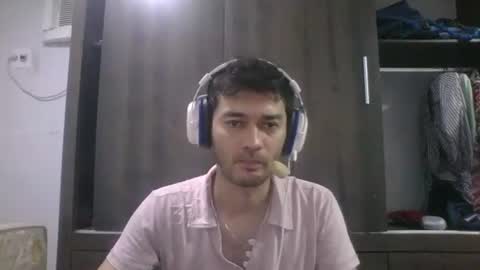 Snapshot of binhodm1 chatting on 01.11.25 binhodm1 online show from 01.11.25