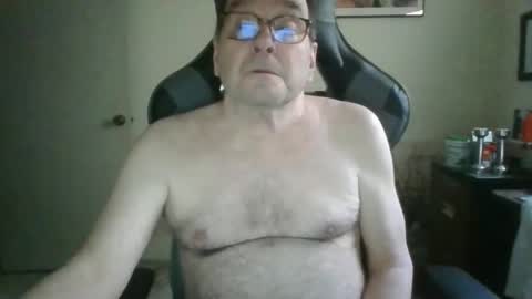 Snapshot of bink195234 chatting on 04.19.26 Bink195234 online show from 04.19.26