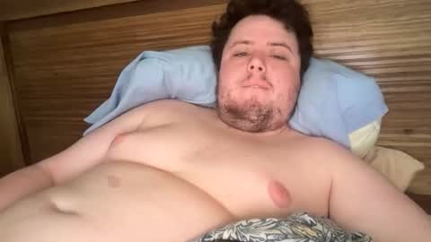 Snapshot of bisexualchubbyboy chatting on 02.07.25 james online show from 02.07.25