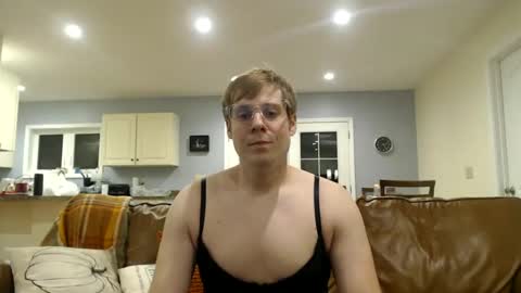 Snapshot of bittyboiii chatting on 11.02.25 BittyBoi online show from 11.02.25