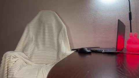 Alexandra online show from 10.19.25