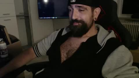 Snapshot of black_beard_slides chatting on 09.20.25 black_beard_slides online show from 09.20.25