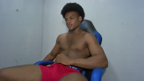 Snapshot of black_dicck chatting on 05.25.26 tu morenito online show from 05.25.26