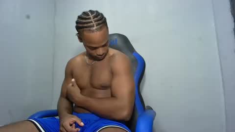 Snapshot of black_dicck chatting on 07.17.26 tu morenito online show from 07.17.26