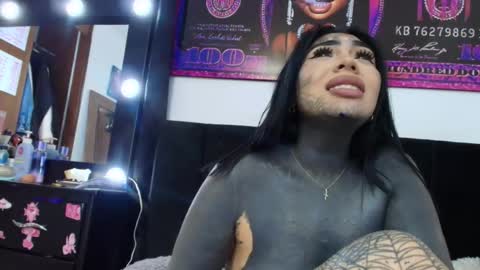 Snapshot of black_eyestattoo chatting on 05.19.26 karenth soto online show from 05.19.26