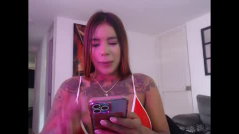 Snapshot of black_latina1 chatting on 05.09.26 luisa online show from 05.09.26