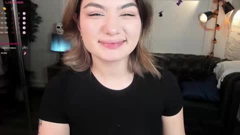 Mon Mon online show from 10.22.25