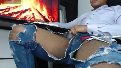 Snapshot of black_penis69 chatting on 11.16.25 black_penis69 online show from 11.16.25