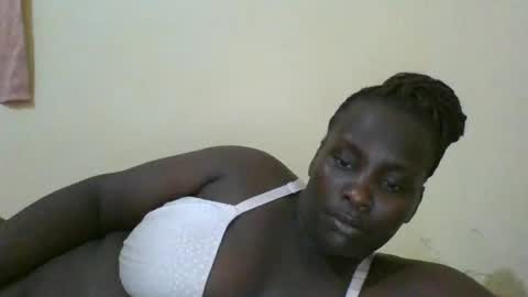 Snapshot of blackbeauty002 chatting on 03.11.26 PACIFICA online show from 03.11.26