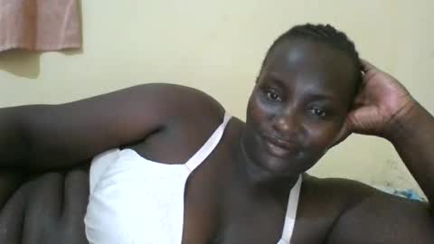 Snapshot of blackbeauty002 chatting on 04.01.26 PACIFICA online show from 04.01.26