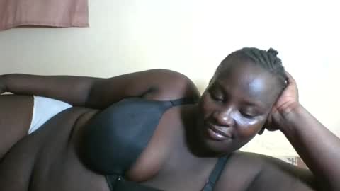 Snapshot of blackbeauty002 chatting on 04.02.26 PACIFICA online show from 04.02.26