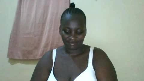 Snapshot of blackbeauty002 chatting on 06.17.26 PACIFICA online show from 06.17.26