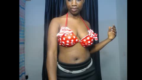 Snapshot of blackbeauty60 chatting on 04.17.26 lela online show from 04.17.26