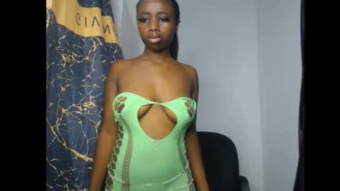 Snapshot of blackbeauty60 chatting on 04.25.26 lela online show from 04.25.26
